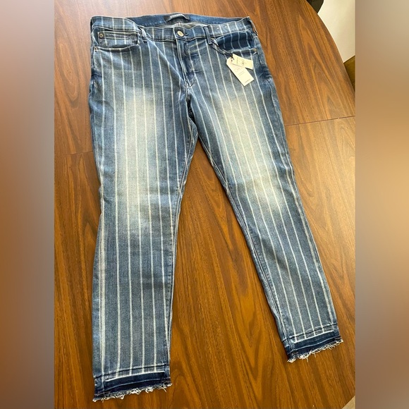 NEW Express Ankle Leggings, Mid-Rise Pinstripe Stretch Jeans - Picture 6 of 13